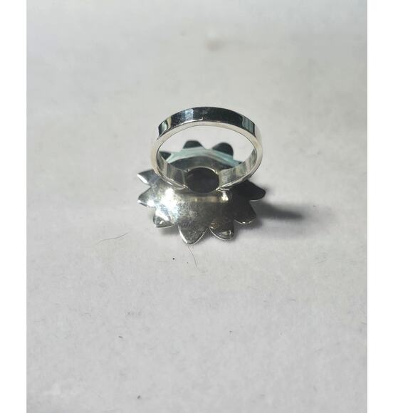Amethyst Cabachon Flower 925 Silver Ring Size Size 6 - Picture 5 of 7